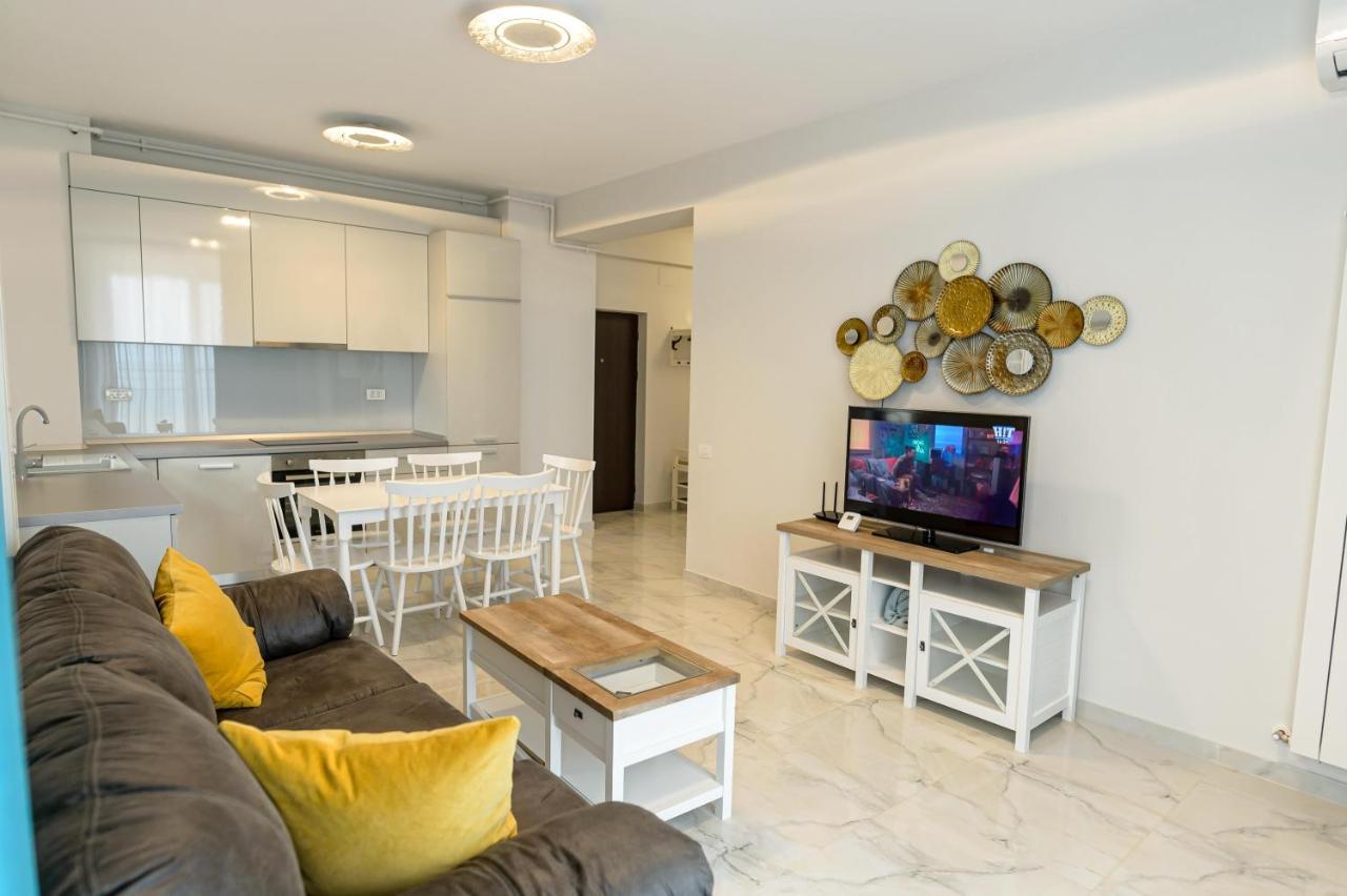 Atlantis Apartments & Studios Mamaia Luaran gambar