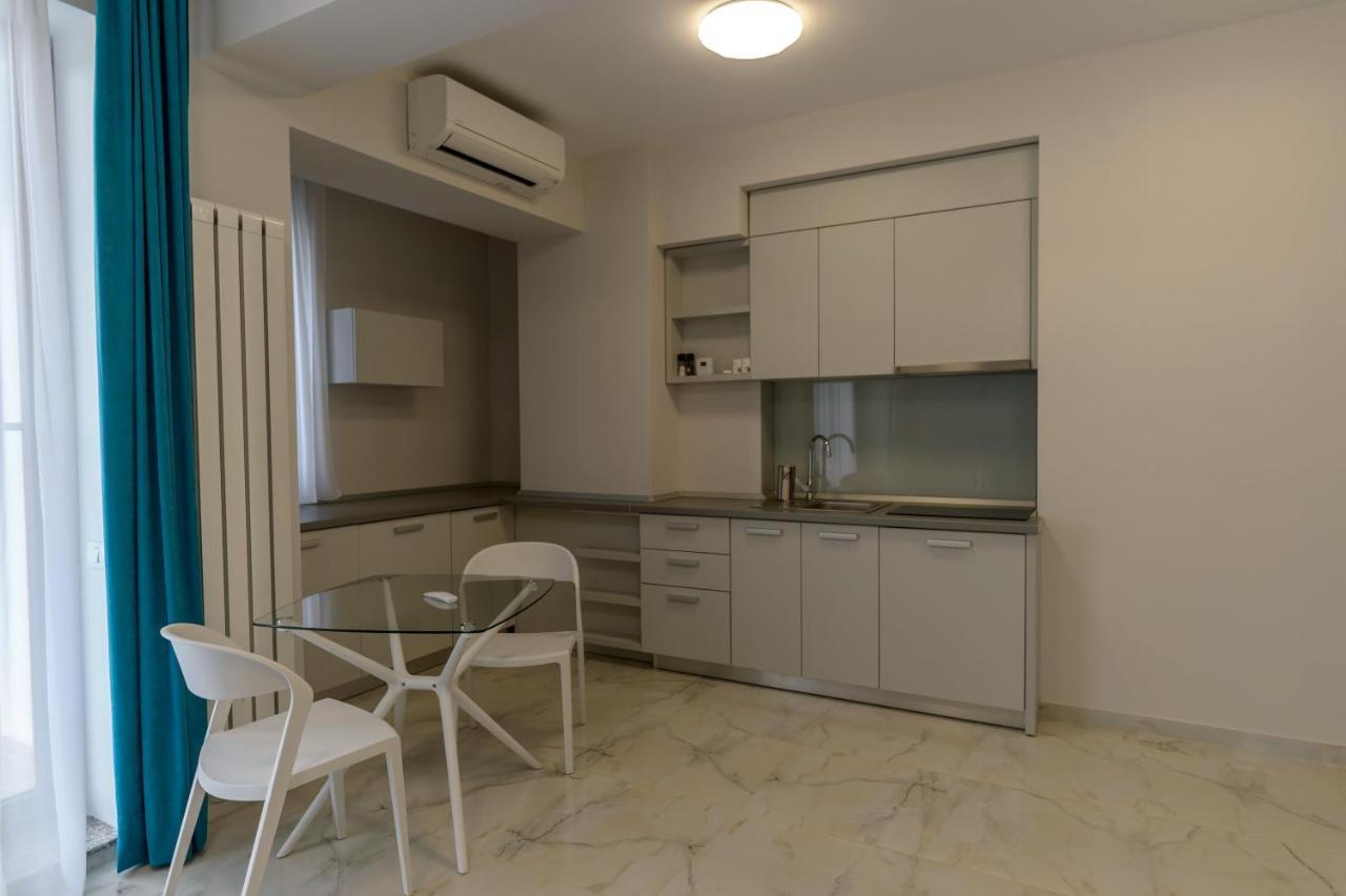 Atlantis Apartments & Studios Mamaia Luaran gambar