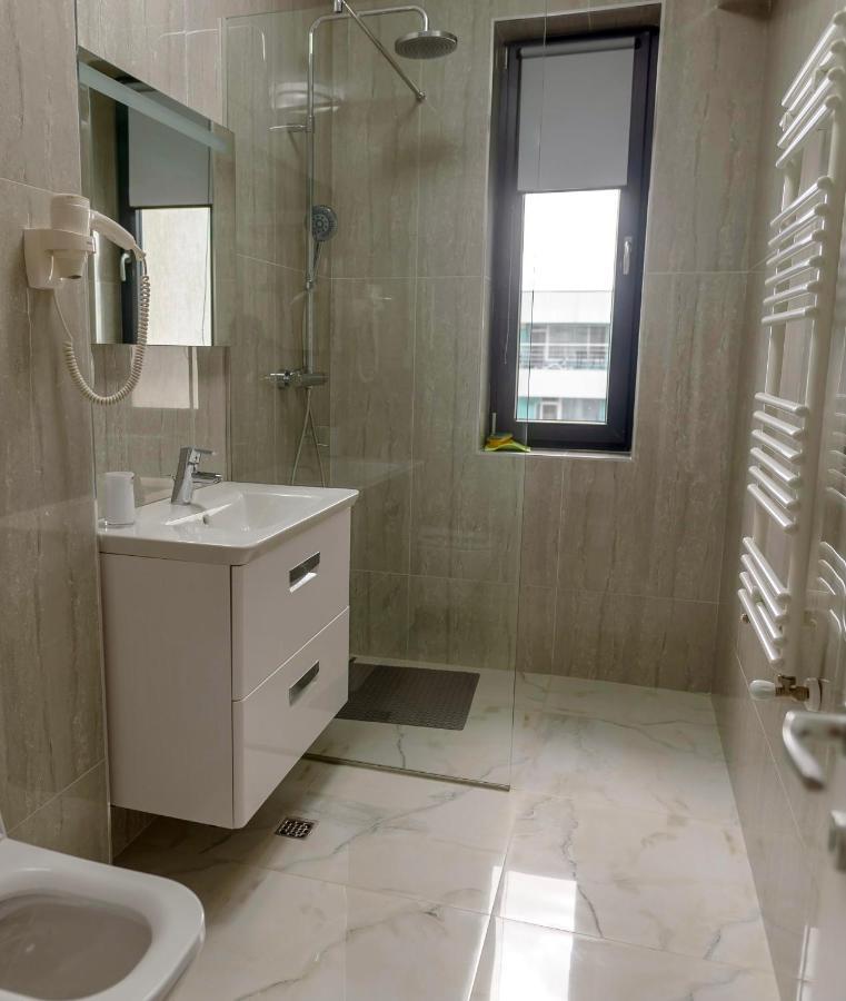 Atlantis Apartments & Studios Mamaia Luaran gambar
