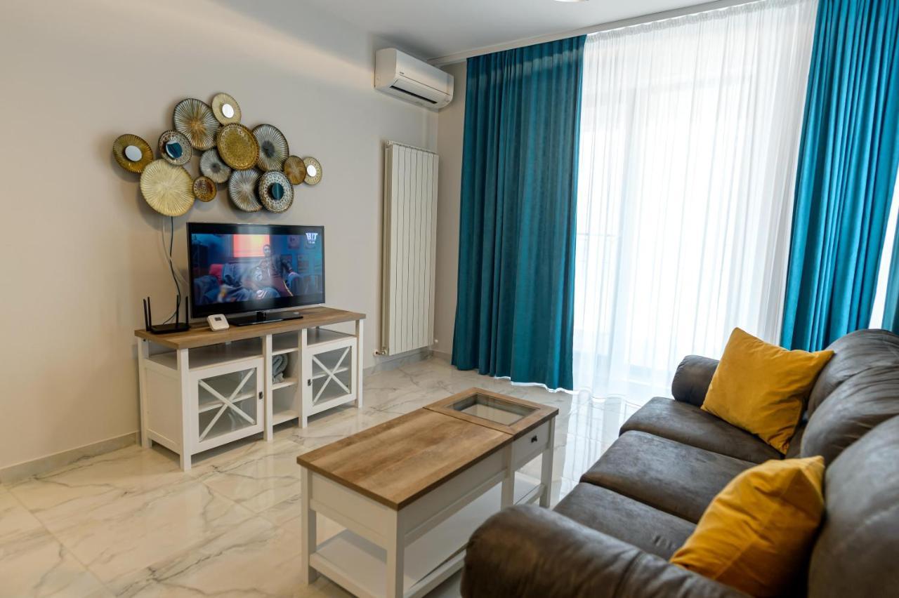 Atlantis Apartments & Studios Mamaia Luaran gambar